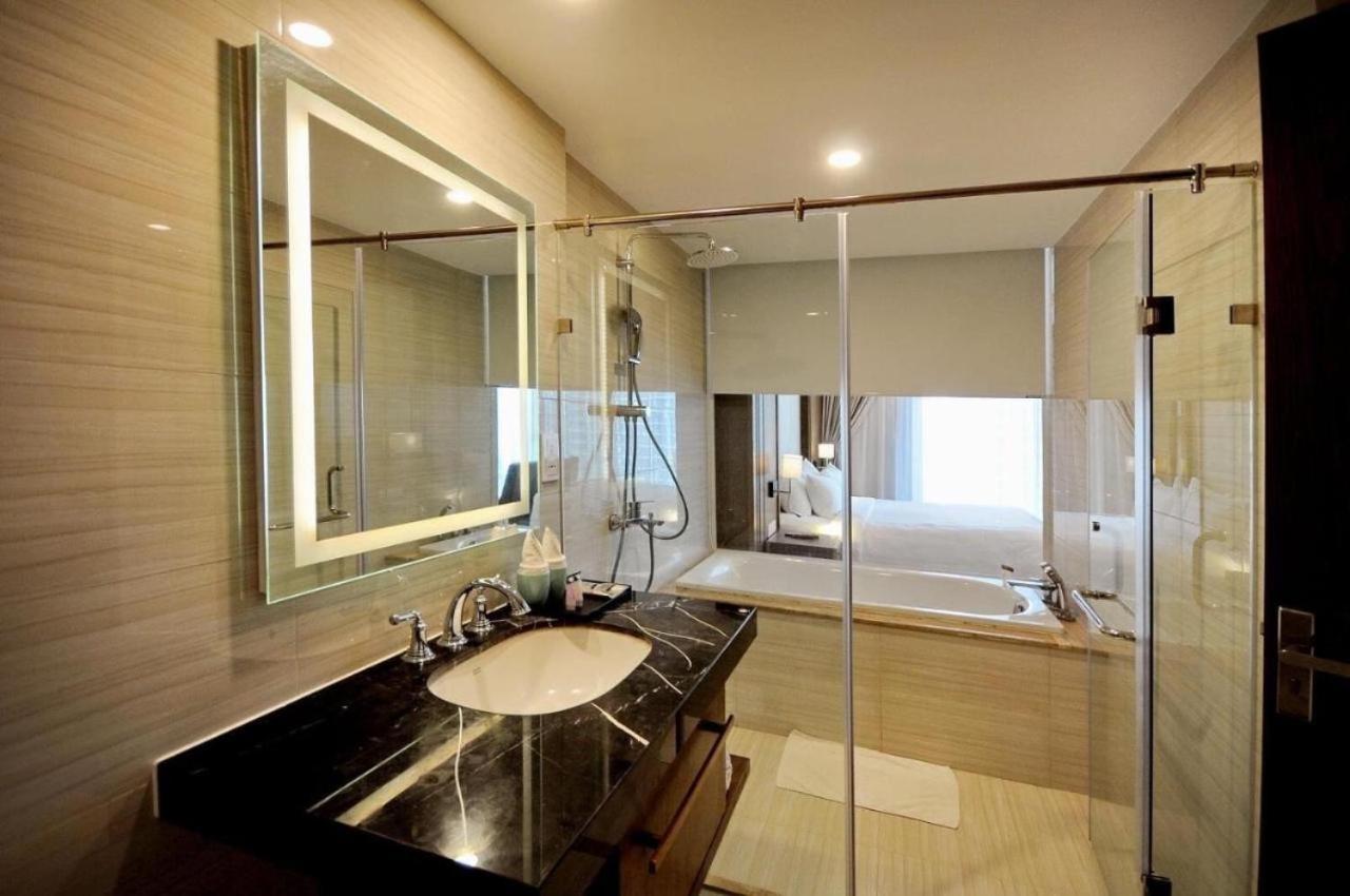 Panorama Sky Blue Nha Trang Aparthotel Bagian luar foto