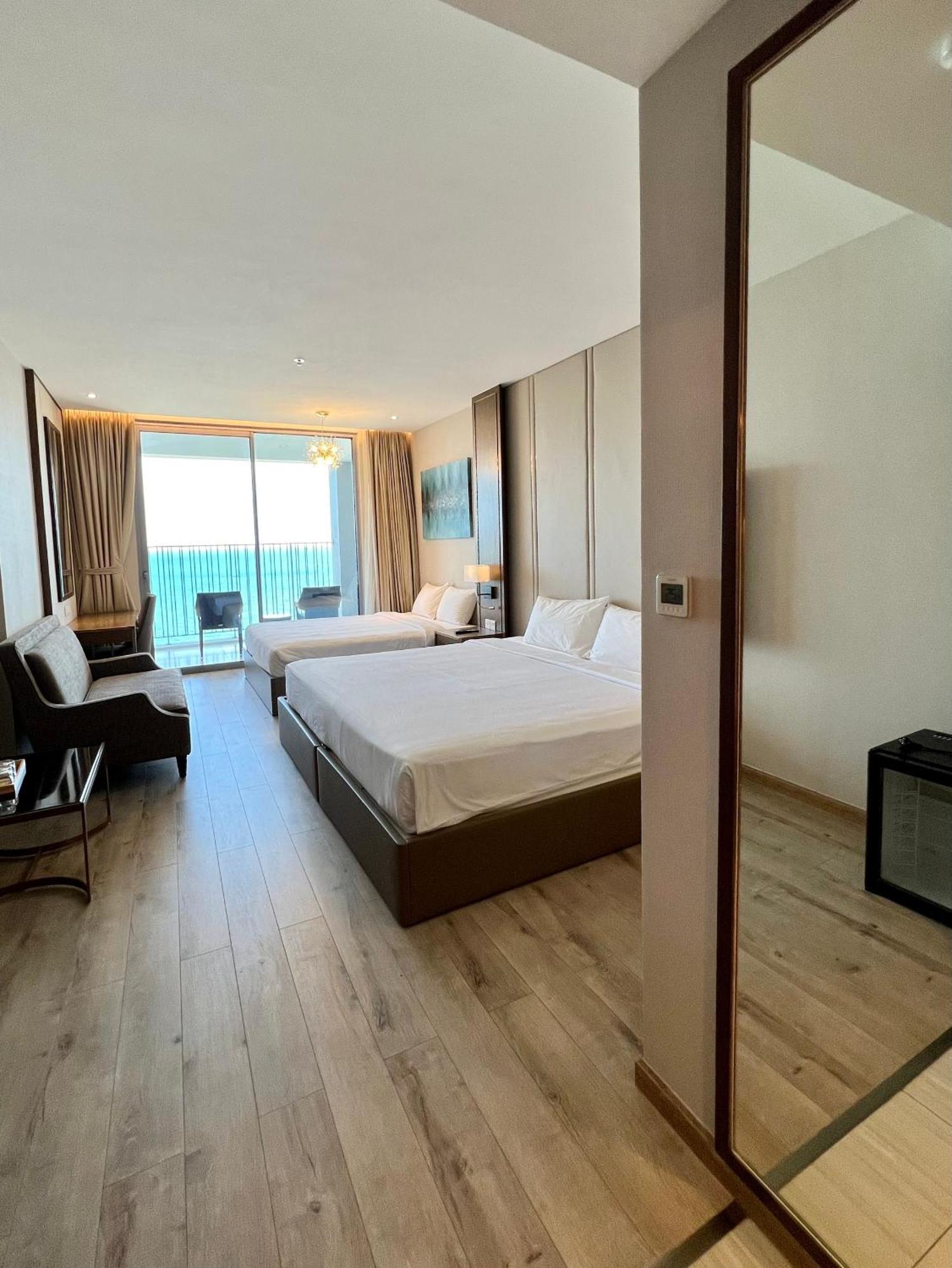 Panorama Sky Blue Nha Trang Aparthotel Bagian luar foto